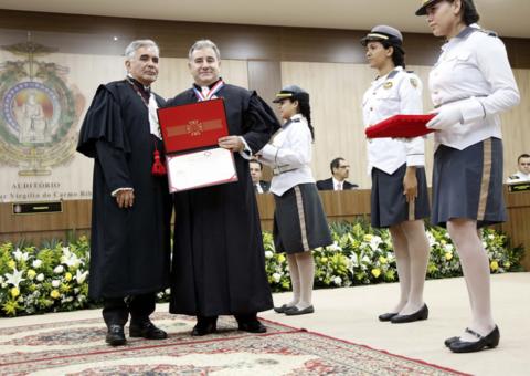 Délcio Santos é empossado como novo desembargador do TJAM