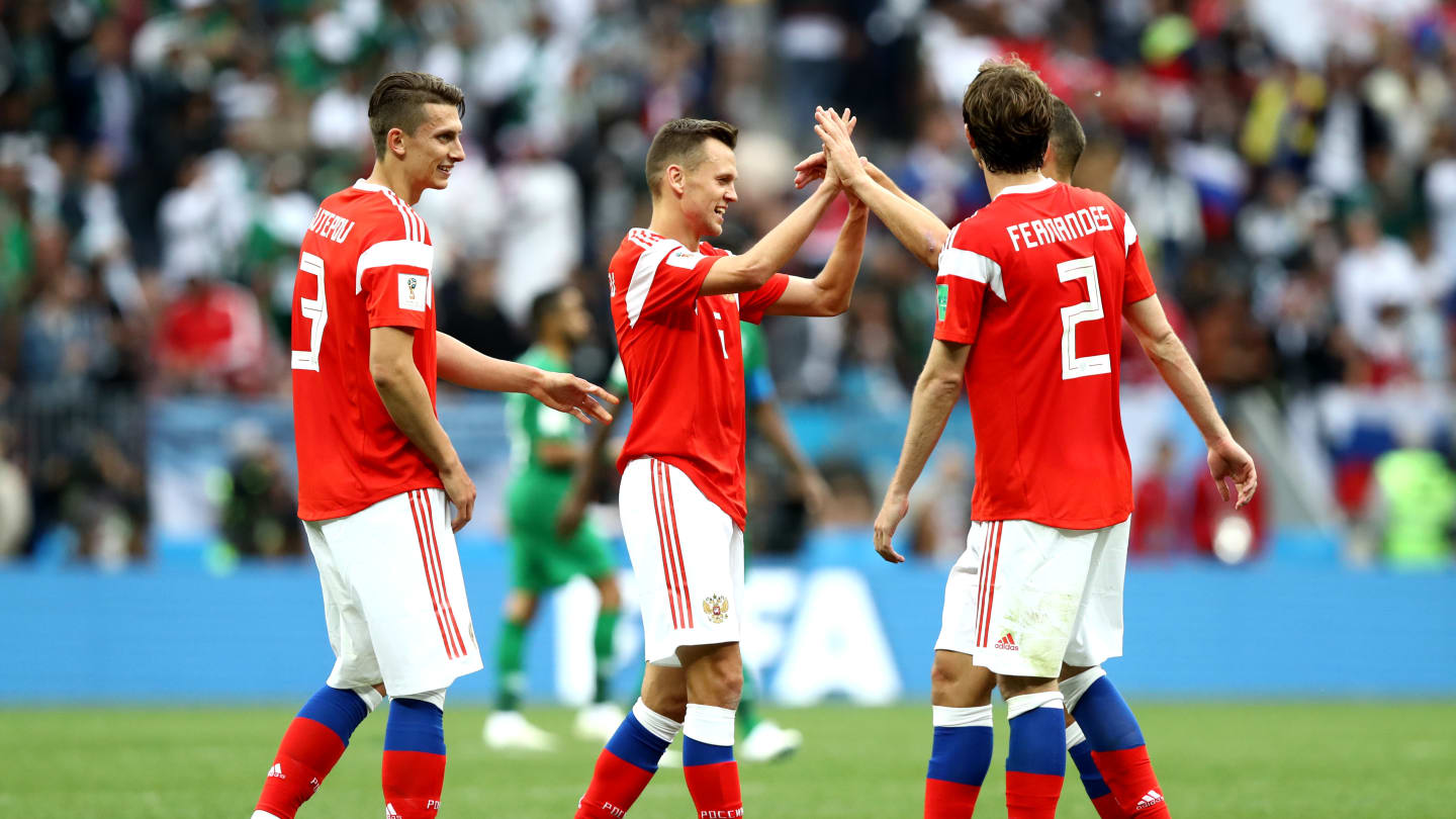 Rússia volta a campo e mais quatro times estreiam na Copa