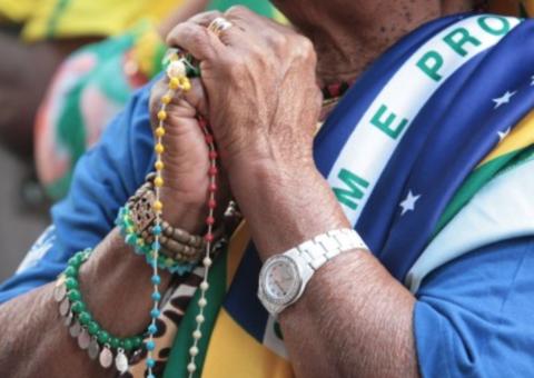 Amazonenses recorrem a superstições para fazer Brasil hexacampeão