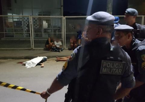 Dupla suspeita de cometer assaltos é morta a tiros por 'justiceiros’ em Manaus