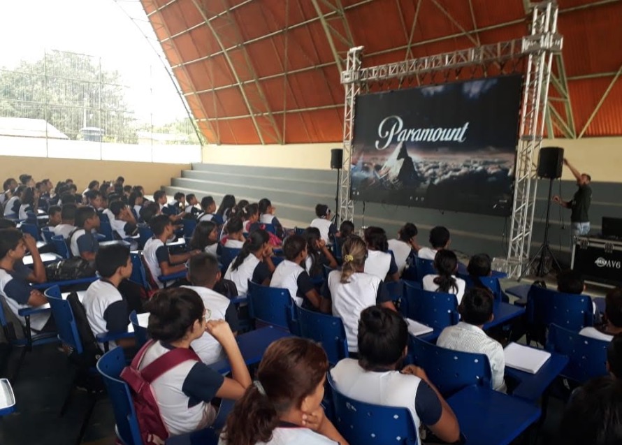 Projeto usa cinema como aliado da educação em escolas públicas de Coari