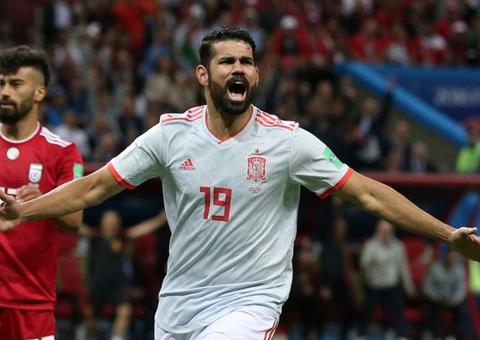 Espanha passa sufoco para vencer o Irã e lidera grupo com Portugal