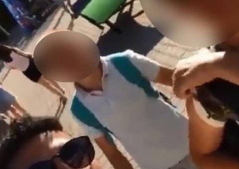 Na Rússia, brasileiro pede que menino repita frases ofensivas em vídeo e viraliza na internet