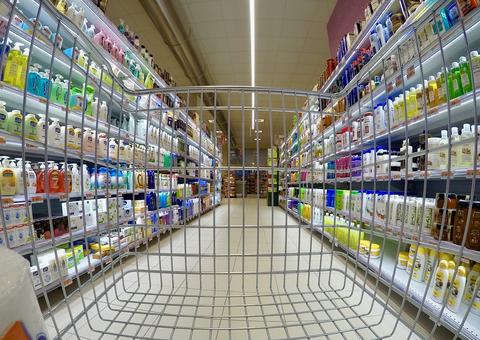 Anvisa suspende fabricação e venda de 58 produtos de limpeza; Saiba quais