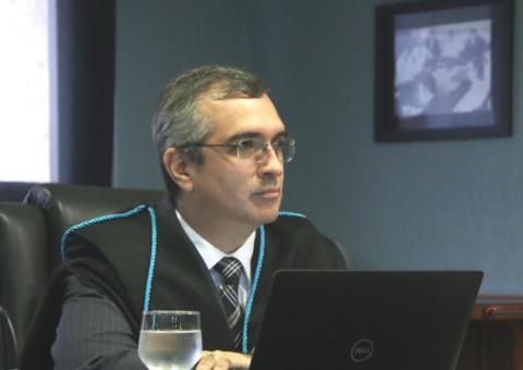 TCE suspende concurso público em Manacapuru