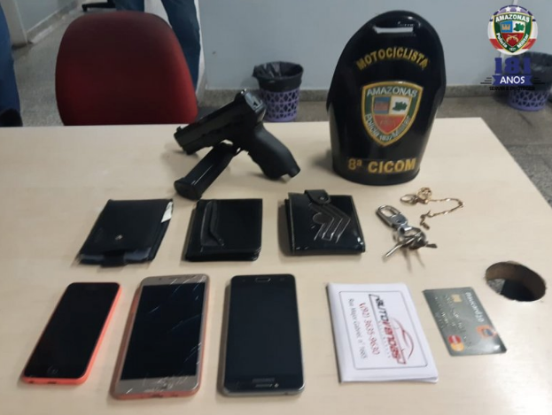 Trio é preso suspeito de fazer arrastões em pontos de ônibus em Manaus