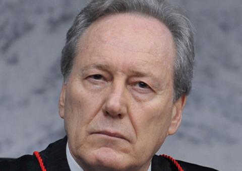 Lewandowski desmente notícia falsa sobre julgamento de Lula