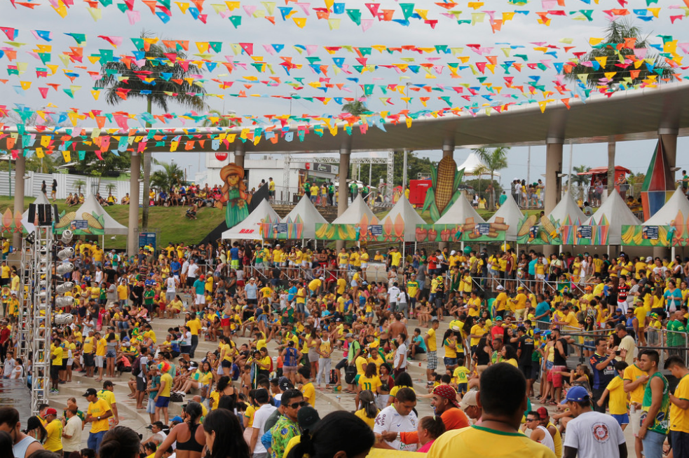 Ponta Negra, Galerias Populares e Ruas da Copa transmitem Brasil x Costa Rica