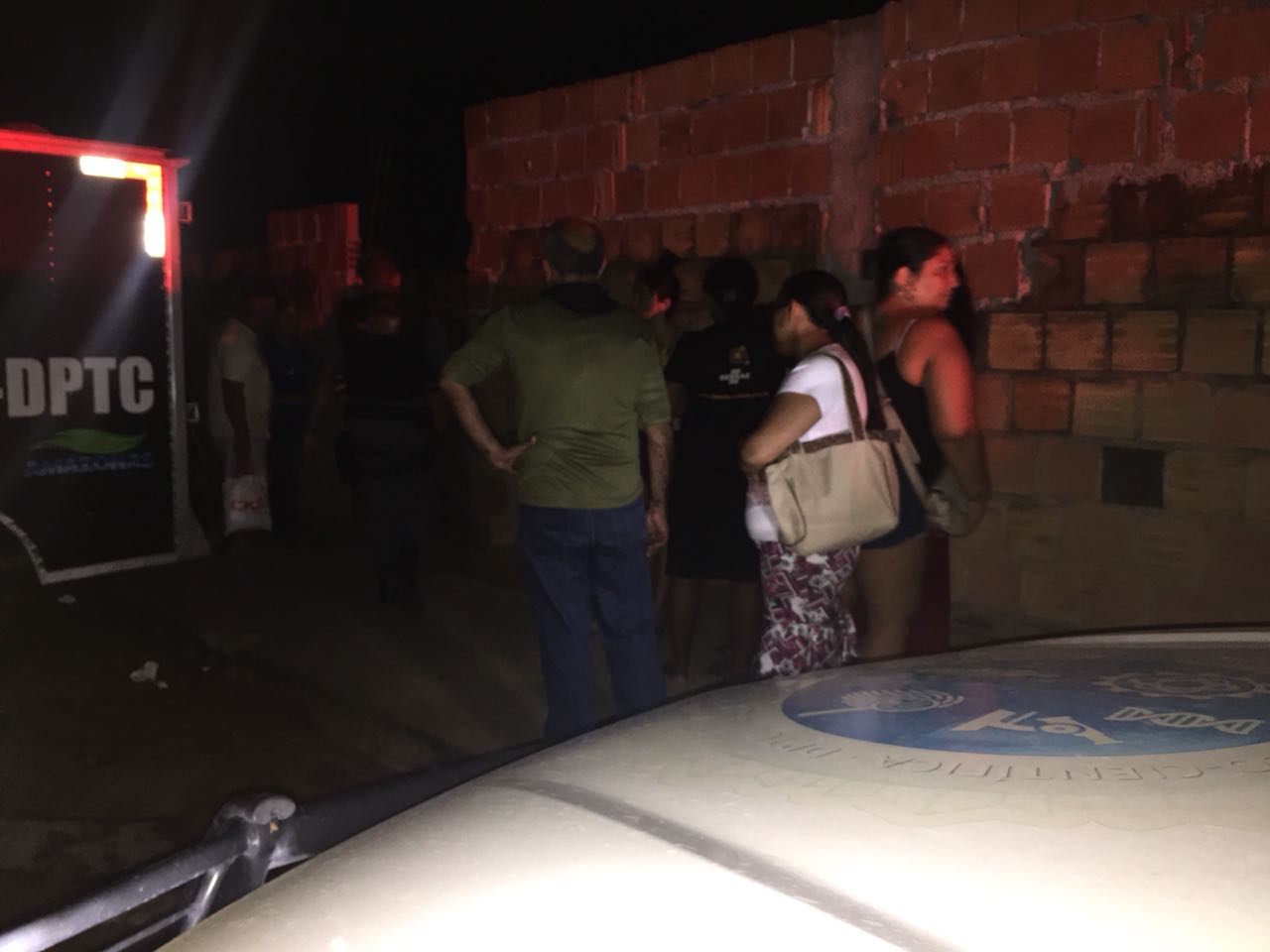 Pistoleiros assassinam dupla e sequestram viúva e mais um em Manaus