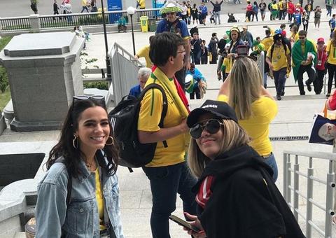 Mãe de Neymar posta foto de Bruna Marquezine na Rússia e elogia nora