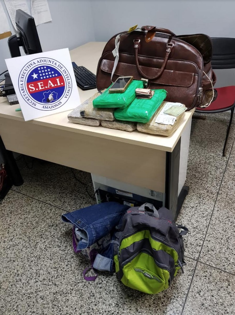 Dupla é presa tentando embarcar com drogas no aeroporto de Manaus