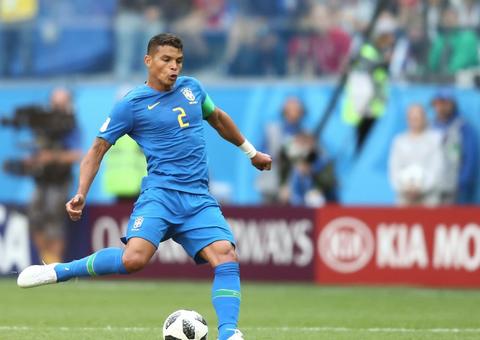 Thiago Silva revela que foi xingado por Neymar durante jogo contra Costa Rica: ‘fiquei triste’