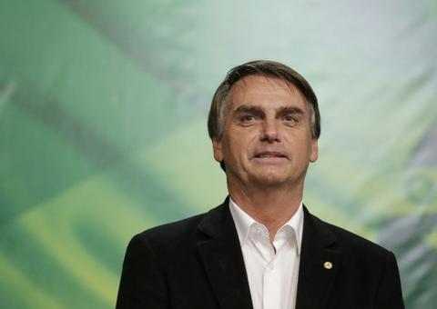 Bolsonaro avalia não comparecer a debates na campanha e é criticado por adversários  