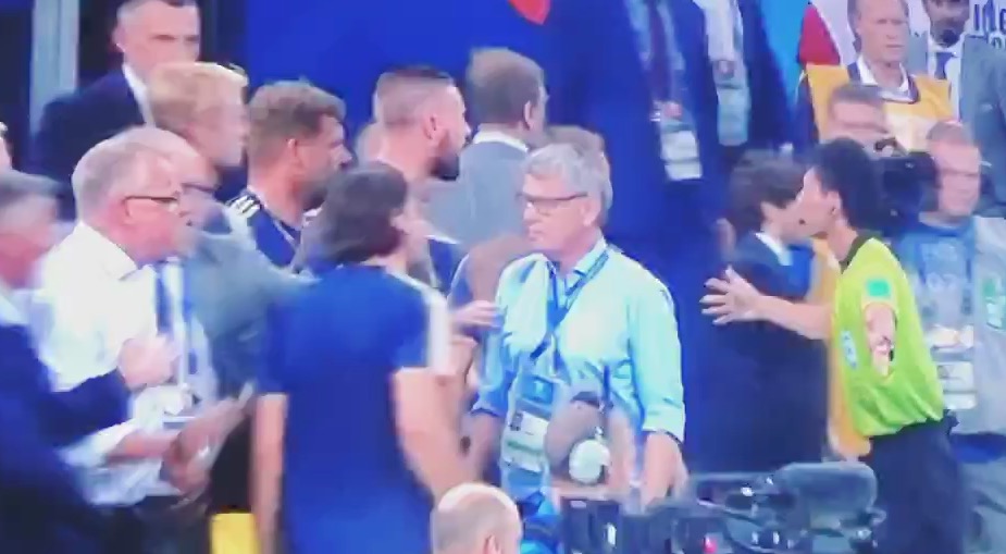 Jogadores e técnico da Suécia entram em briga feia após derrota pela Alemanha