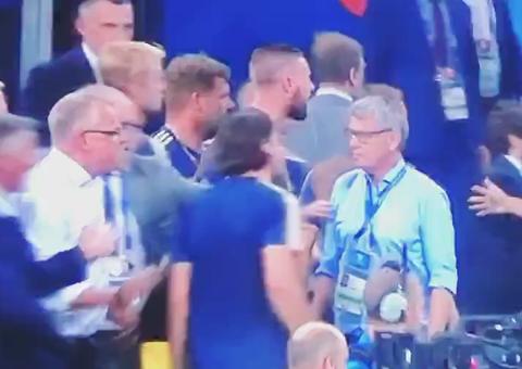 Jogadores e técnico da Suécia entram em briga feia após derrota pela Alemanha