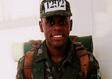 Jovem estava comemorando vitória do Brasil quando foi morto a facadas, diz família