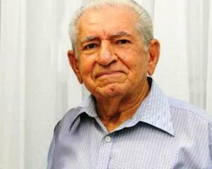 Os calos nas mãos e o suor no rosto de José Azevedo 