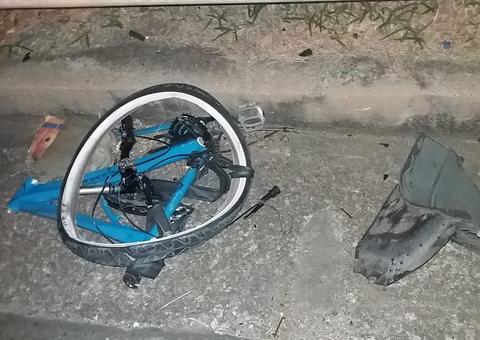 Jogador de futebol mata ciclista no acostamento de rodovia