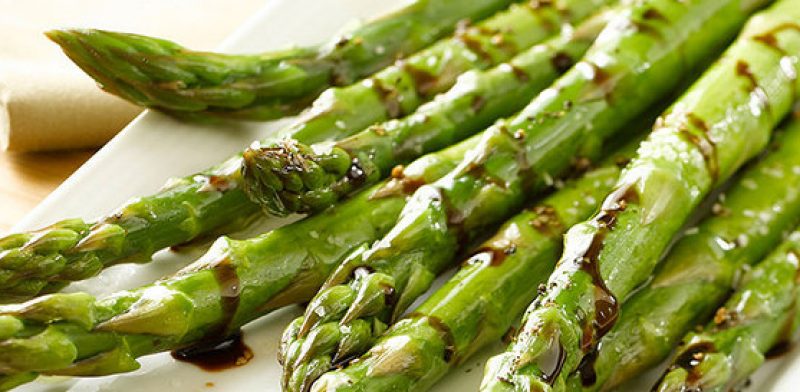 Aspargos protege o coração a pele e fortalece o sistema imunológico. Saiba mais