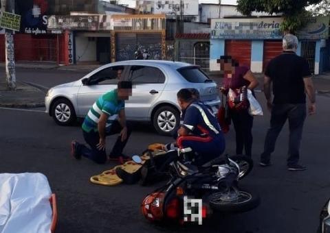 Acidente deixa motociclista ferido e trânsito caótico em avenida de Manaus