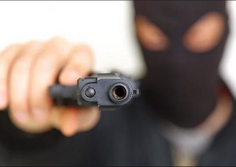 Grupo suspeito de assaltar condomínio de luxo é preso em Manaus 