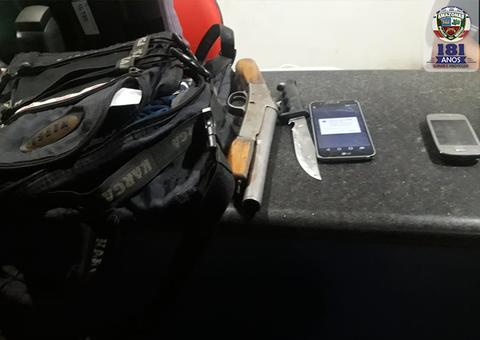 Dois adolescentes são apreendidos tentando assaltar ônibus em Manaus