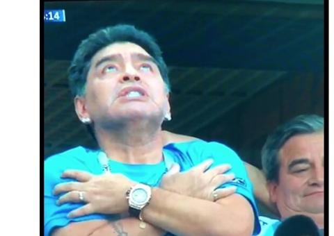 Maradona surta com gol de Messi na Copa e bomba na internet, veja memes