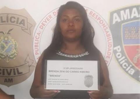 Mulher é denunciada e presa com mais de 90 porções de drogas em Manaus