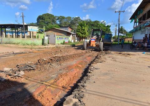 Governo recupera sistemas viários de Caapiranga e Alvarães