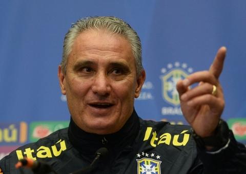 Tite confirma repetição de equipe em jogo decisivo contra Sérvia