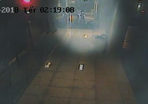 Morador de rua é queimado vivo enquanto dormia