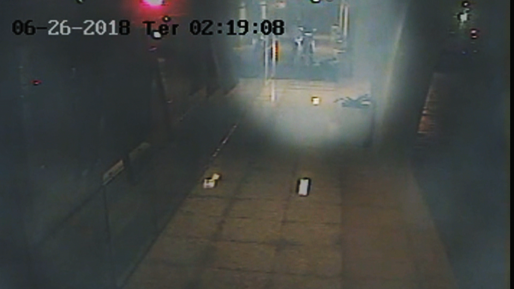 Morador de rua é queimado vivo enquanto dormia