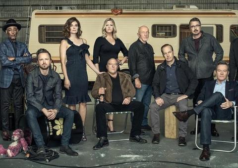 Elenco de Breaking Bad se reúne para comemorar 10 anos da série. Veja como eles estão