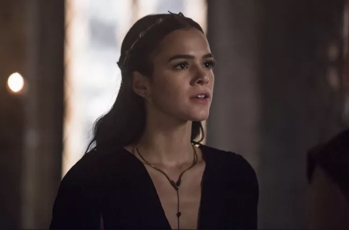 Deus Salve o Rei: Amália descobre que Catarina é plebeia em reviravolta