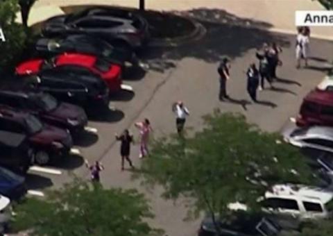 Atirador invade sede de jornal e mata várias pessoas nos EUA