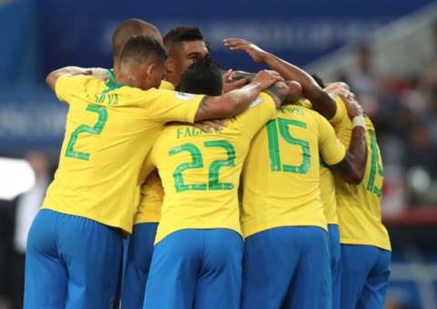 Governo decreta ponto facultativo na próxima segunda para Jogo do Brasil