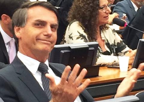 'Aqui no Brasil não existe isso de racismo', diz Bolsonaro 