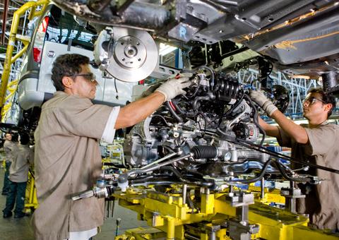 Empresa faz recall em mais de 200 mil carros após falha grave em motor