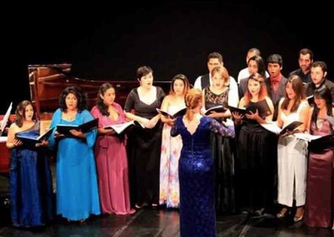 Solistas do Madrigal Ivete Ibiapina apresentam recital gratuito no Palácio da Justiça