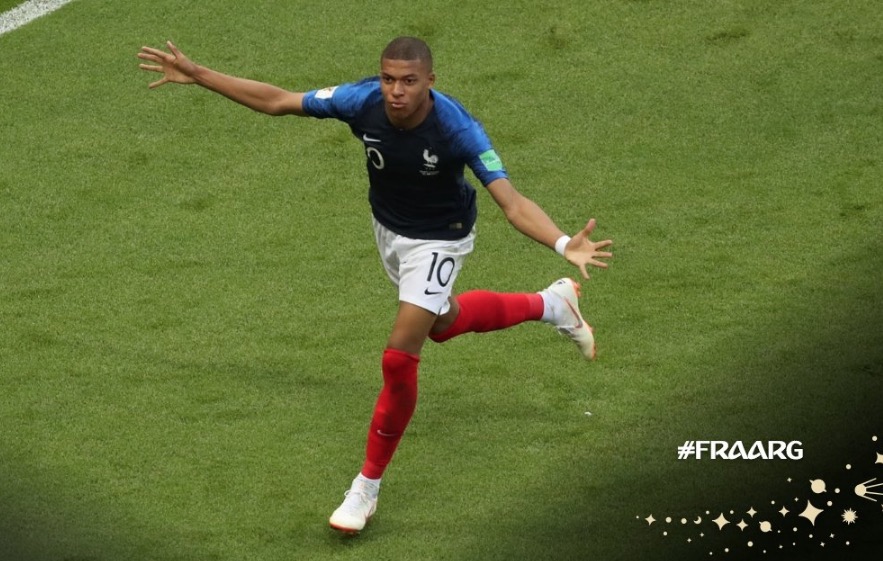 França elimina Argentina, vence por 4 a 3 com show de Mbappé 