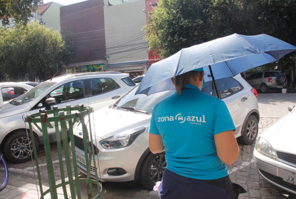 Sistema de estacionamento rotativo começa a funcionar no Centro