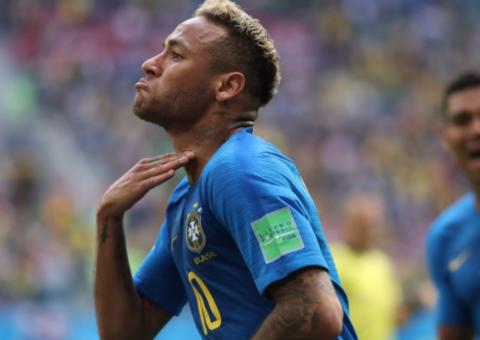 Às vésperas de jogo decisivo, Neymar muda novamente de visual