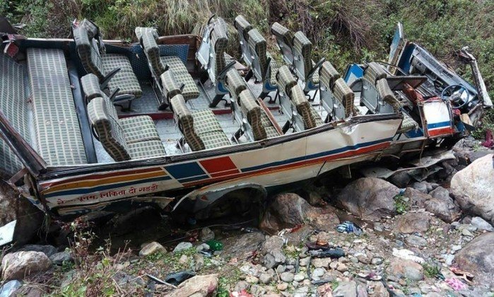 Acidente de ônibus deixa 44 mortos no norte da Índia