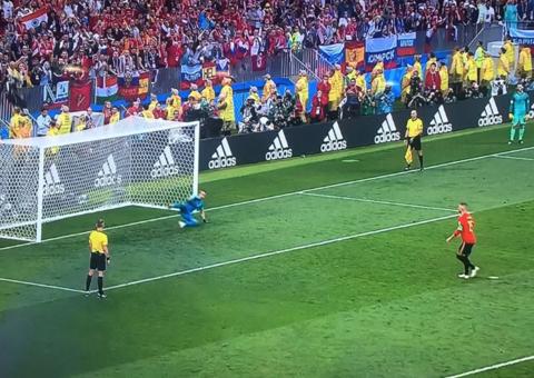 Rússia derrota campeã mundial Espanha e avança para as quartas de final 