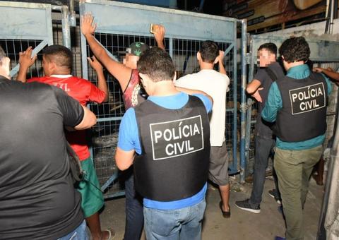 Suposto assassino e mais seis pessoas são presas durante Operação Cavalo de Aço