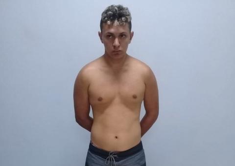 Novinho é preso em carro roubado minutos depois de fazer arrastão em Manaus