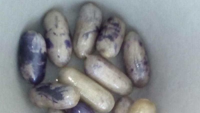 Casal brasileiro é preso ao tentar entrar em Israel com drogas escondidas no corpo 