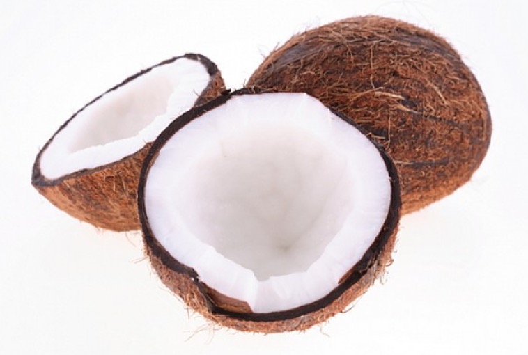 Coco seco é lanche perfeito para perder peso: dá saciedade e elimina gordura