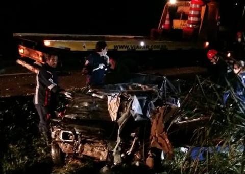 Cinco pessoas da mesma família morrem em acidente na estrada