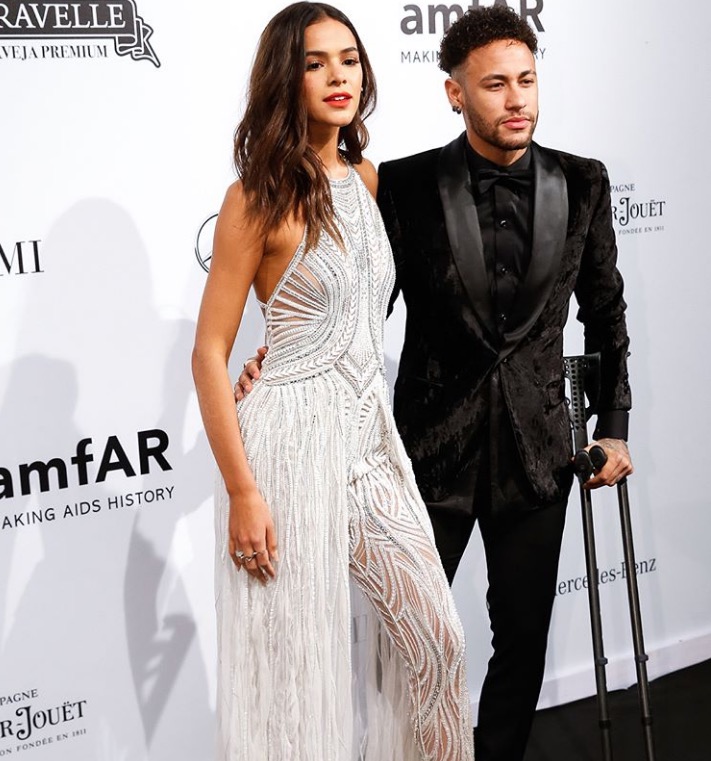 Neymar se derrete por Bruna Marquezine e atriz se declara